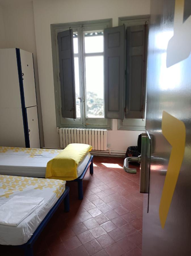 Hostel Xanascat *